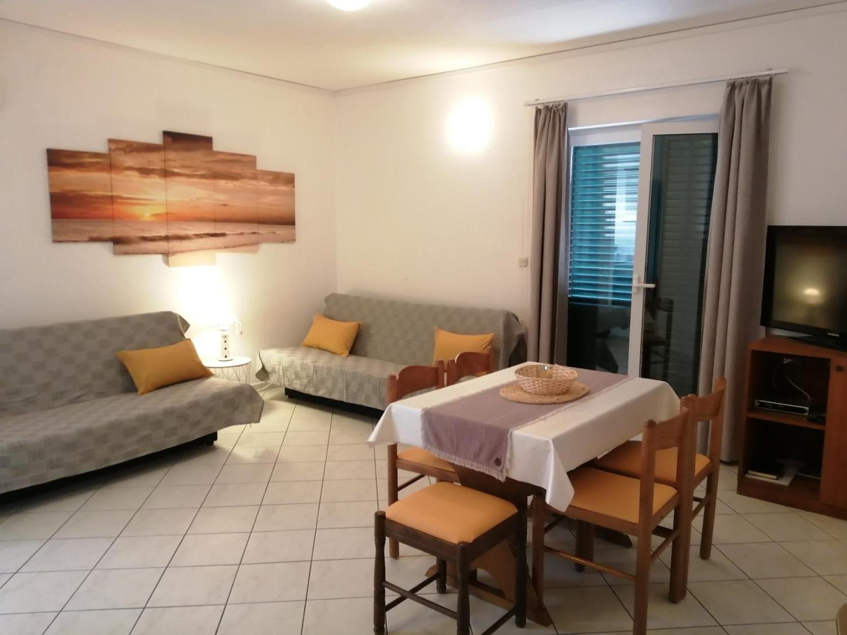 Apartments Ria Baska Voda Phòng bức ảnh