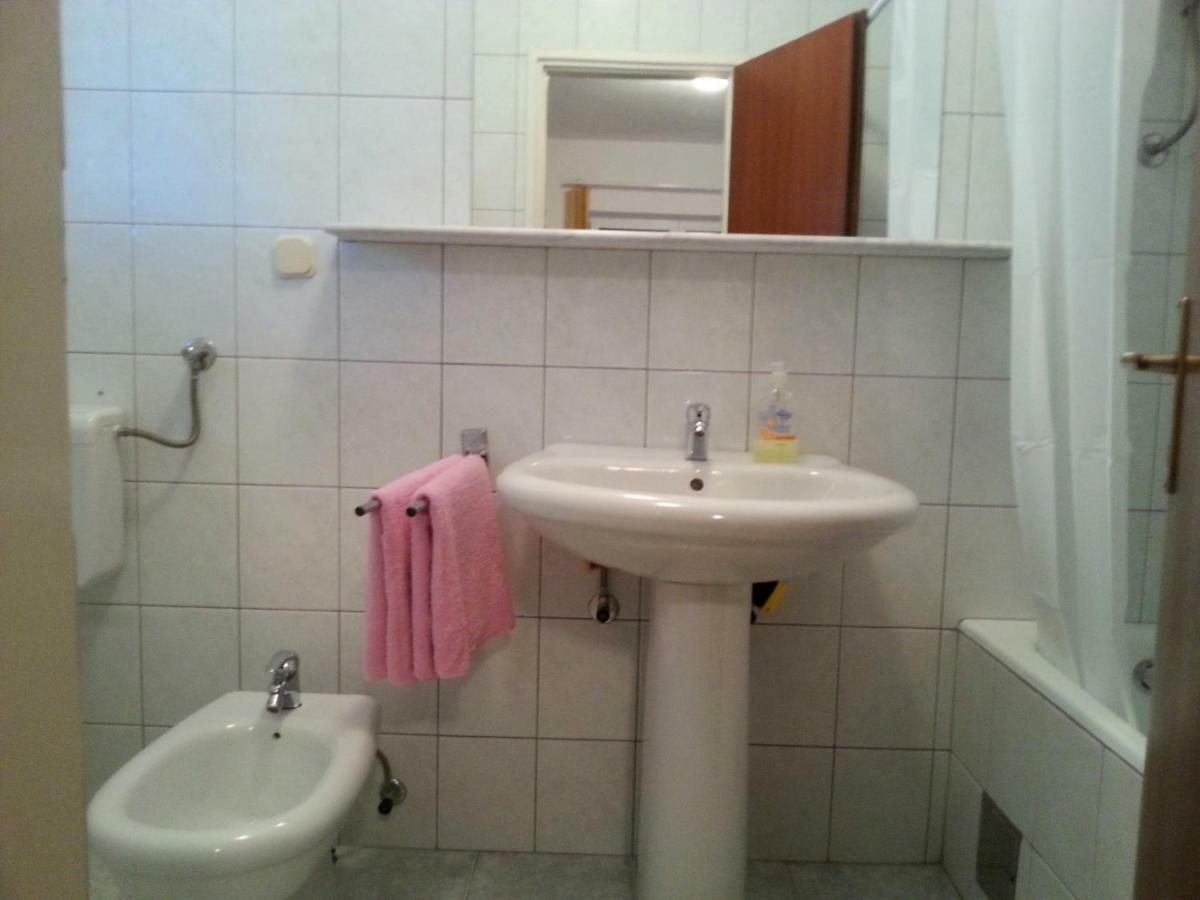 Apartments Ria Baska Voda Ngoại thất bức ảnh